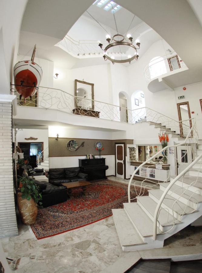Hotel Ondina Cattolica Esterno foto