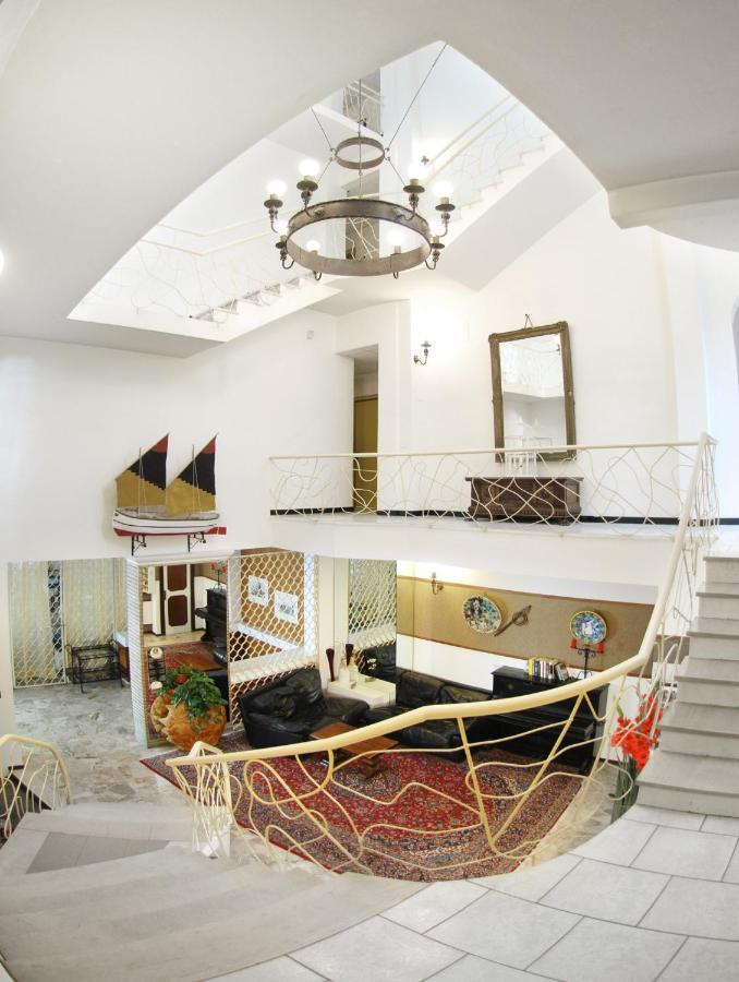 Hotel Ondina Cattolica Esterno foto